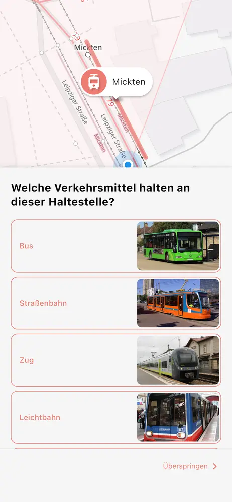 App-Screenshot zeigt folgende Ja/Nein-Frage: Besitzt der Fahrtzielanzeiger eine Sprachausgabe?